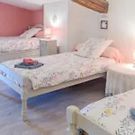 בית נופש Le Logis Chez Bompain *
