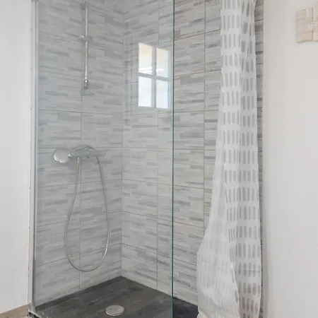 Holiday home Le Logis Chez Bompain Brizambourg