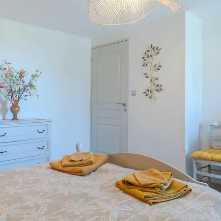 Dom wakacyjny Le Logis Chez Bompain Brizambourg