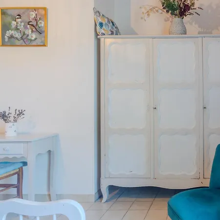 Le Logis Chez Bompain בית נופש Brizambourg