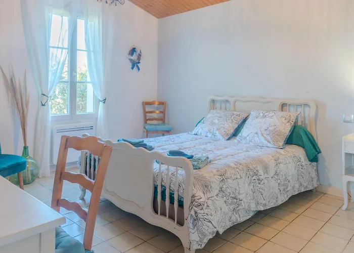 Le Logis Chez Bompain Holiday home *